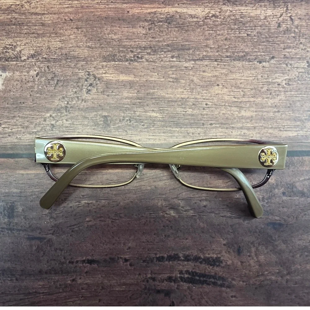 Tory Burch eyewear grading